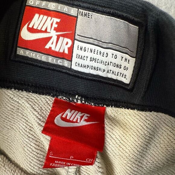 Nike Air Athletics Mens Size Small Elastic Waist Sweat Shorts Gray Black Pockets - Picture 4 of 7